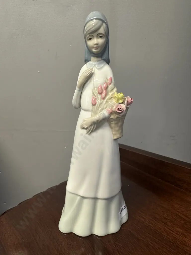 'Dorita' Porcelanas Miquel Requena Figurine Made In Spain. H25cm Image 1++