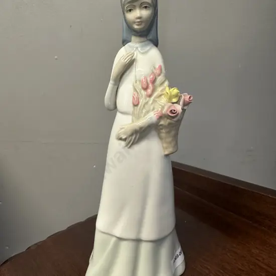 'Dorita' Porcelanas Miquel Requena Figurine Made In Spain. H25cm