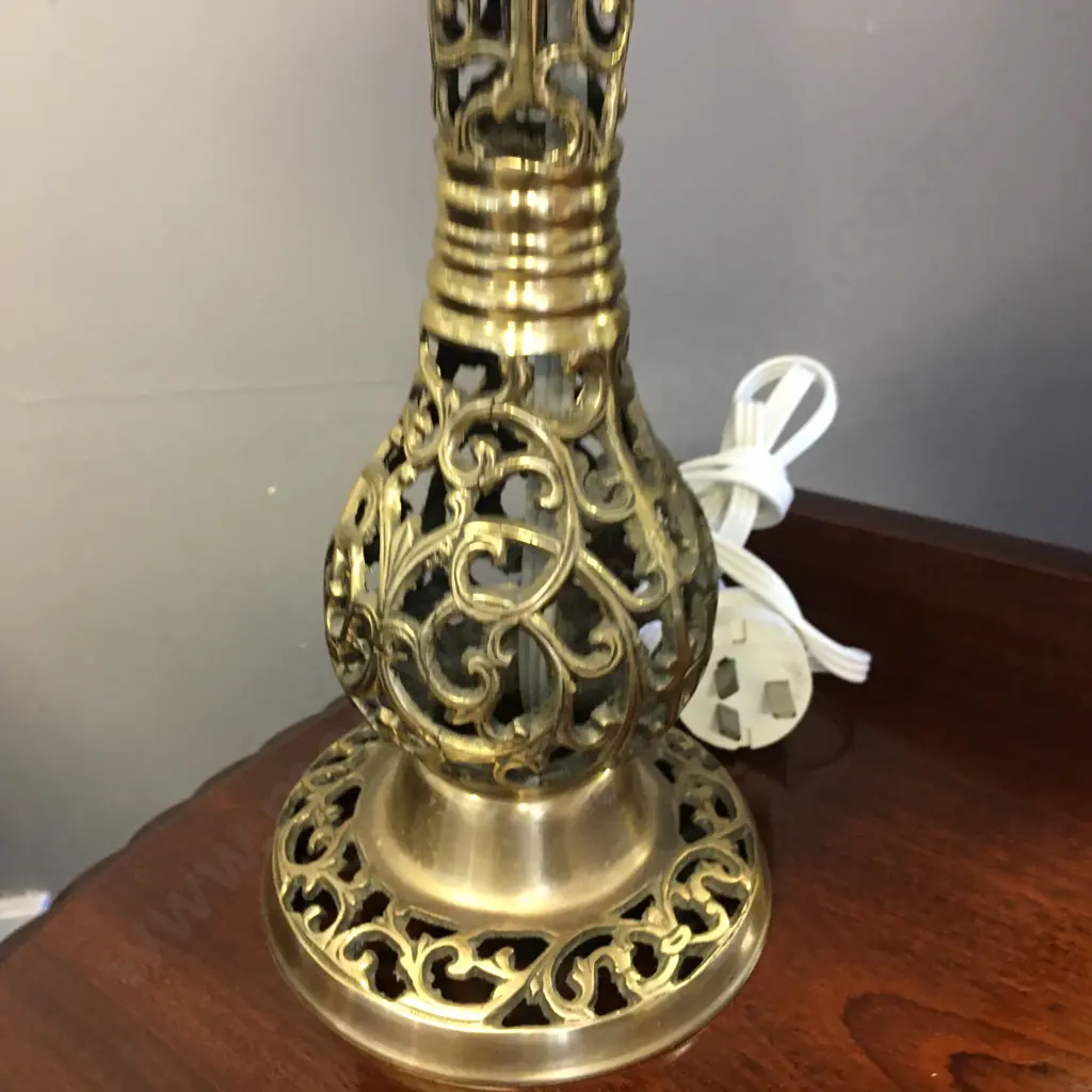 Vintage Ornate Brass Table Lamp With Green & Gold Shade Image 1++