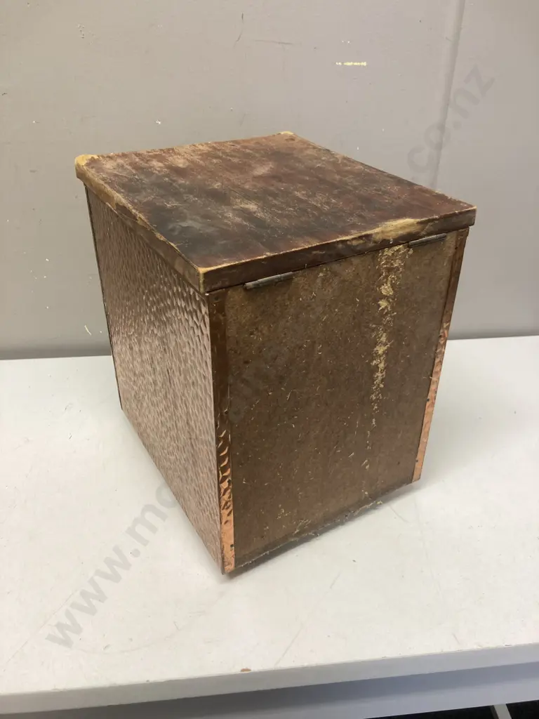 Vintage Beaten Copper Fireside Kindling Box With Spinning Lady Detail, Steel Bucket Inner. H33 W265 D30cm Image 1++