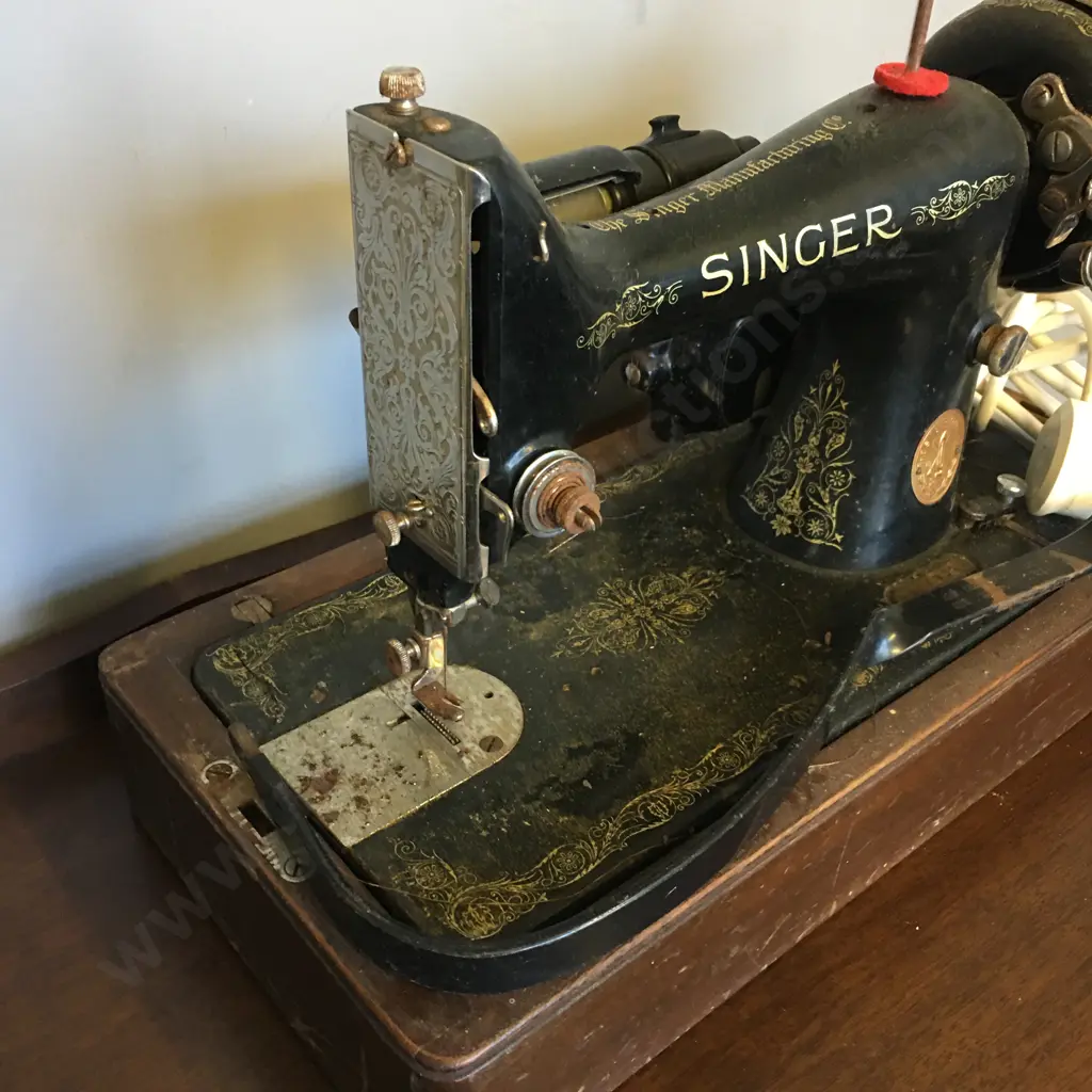Singer Sewing Machine With Bentwood Case, 1937 #EB861655 Image 1++