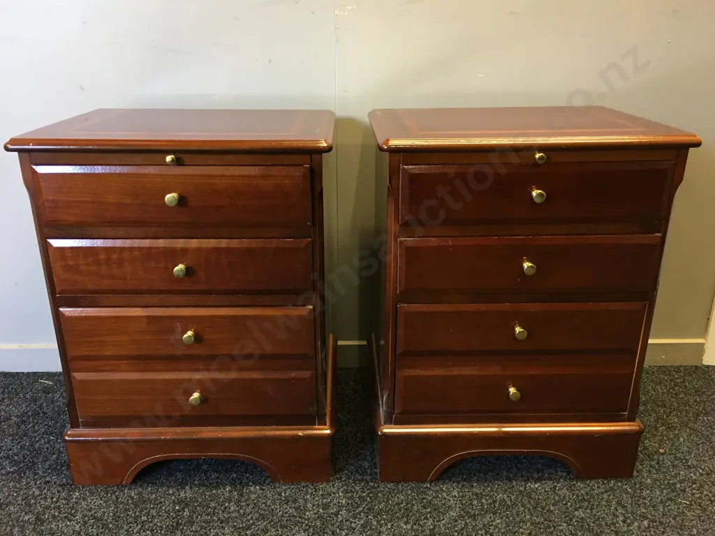 Pair Of Mahogany Inlaid Bedside Tables Four Drawer With Pull Out Tray & Brass Knob Handles Image 1++