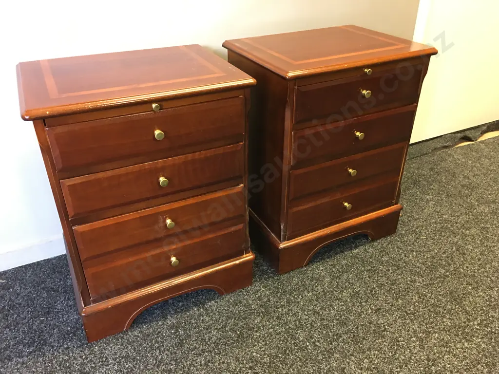 Pair Of Mahogany Inlaid Bedside Tables Four Drawer With Pull Out Tray & Brass Knob Handles Image 1++