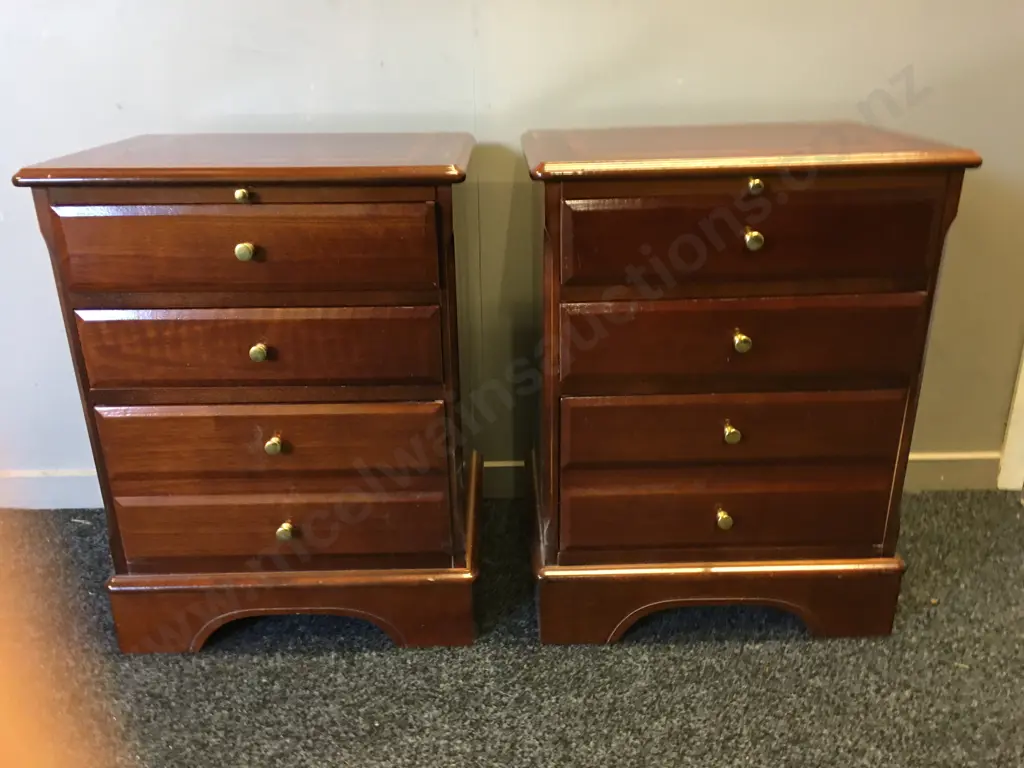 Pair Of Mahogany Inlaid Bedside Tables Four Drawer With Pull Out Tray & Brass Knob Handles Image 1++