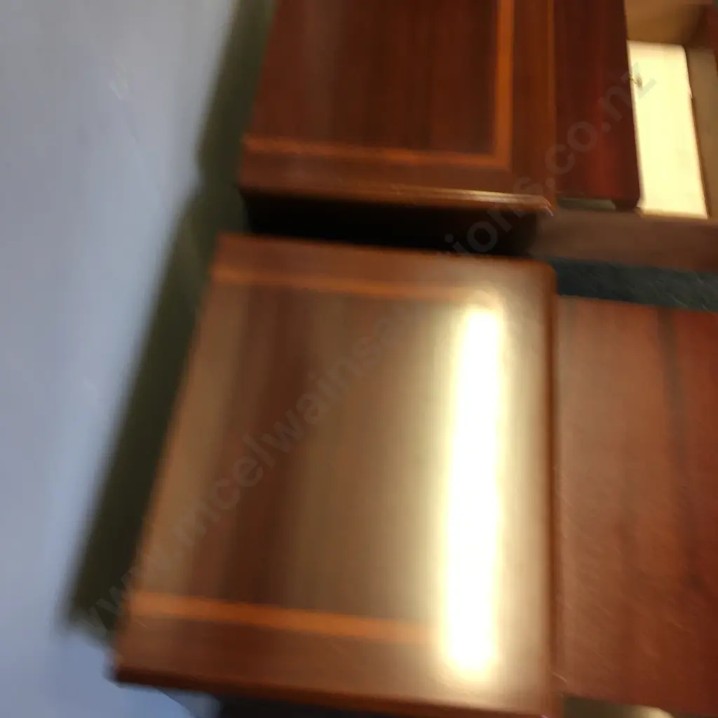 Pair Of Mahogany Inlaid Bedside Tables Four Drawer With Pull Out Tray & Brass Knob Handles Image 1++