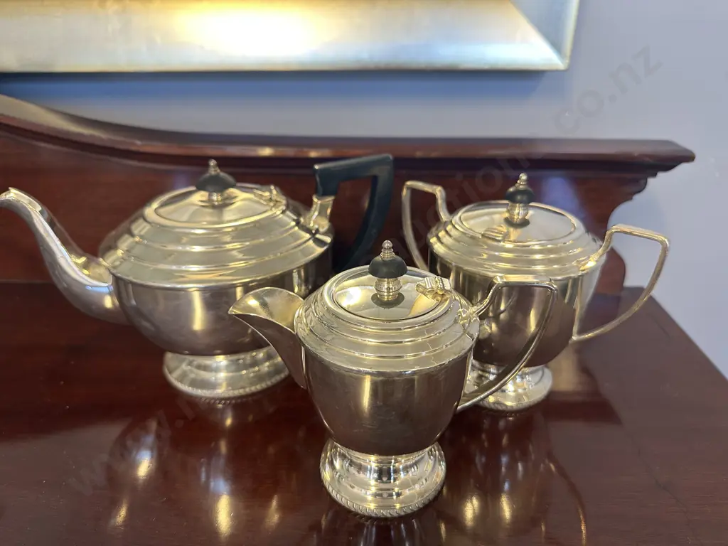 'Hecworth' Silverware Tea Pot, Sugar Bowl & Jug Image 1++