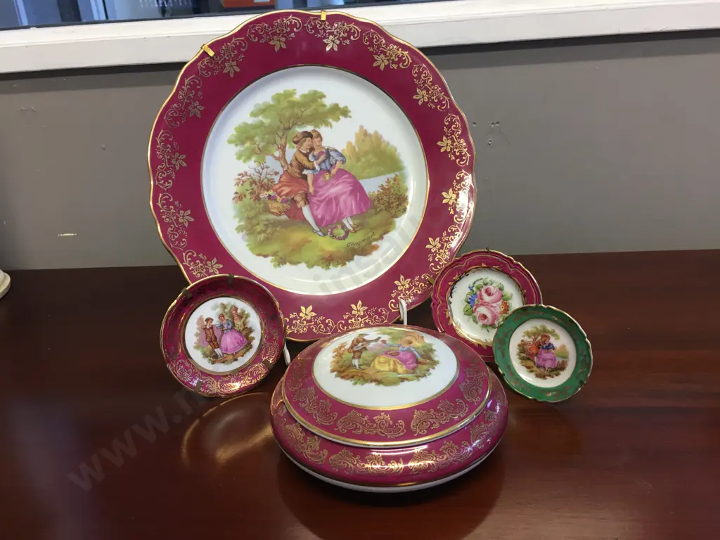 Selection of Limoges Items Including Lidded Trinket Dish Etc Image 1++