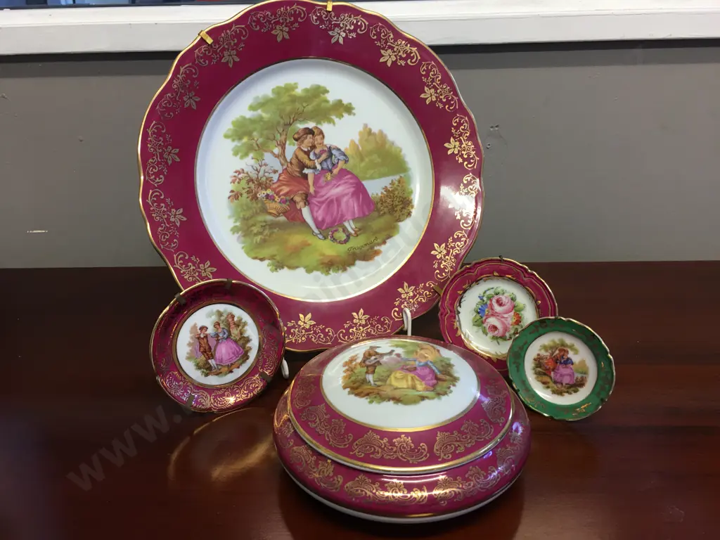 Selection of Limoges Items Including Lidded Trinket Dish Etc Image 1++