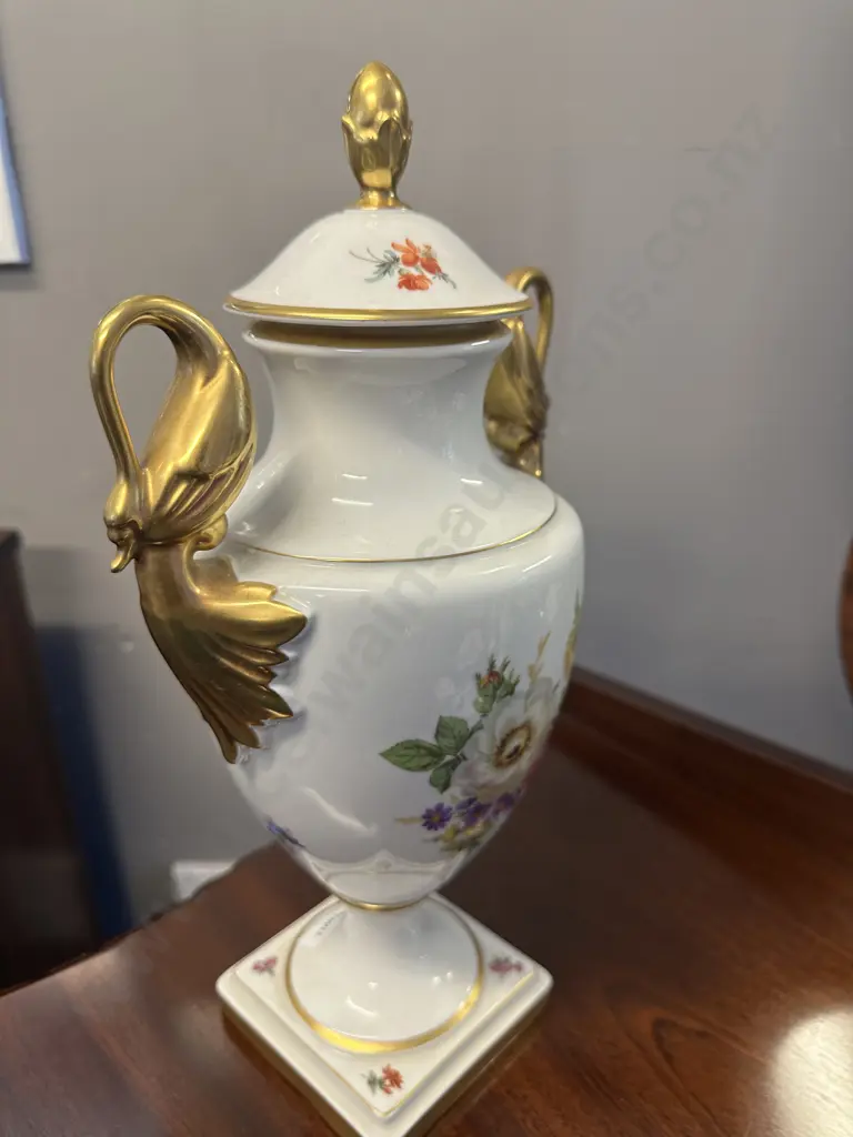 Vintage Alka Kunst Alboth KAISER Porcelain Amphora Flower Vase, Gold Gilt & Swan Handles. H35cm Image 1++