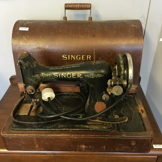 Singer Sewing Machine With Bentwood Case, 1933 #Y8919017