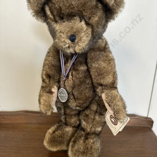 'Sterling' Boyds Bear Head Bean Collection 25th Anniversary With Medallion & Tag