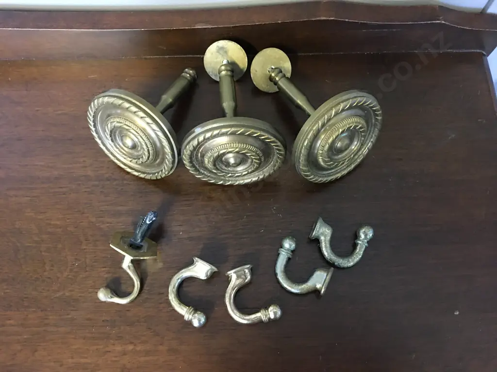 Brass Curtain Tie Backs & Hooks Image 1++