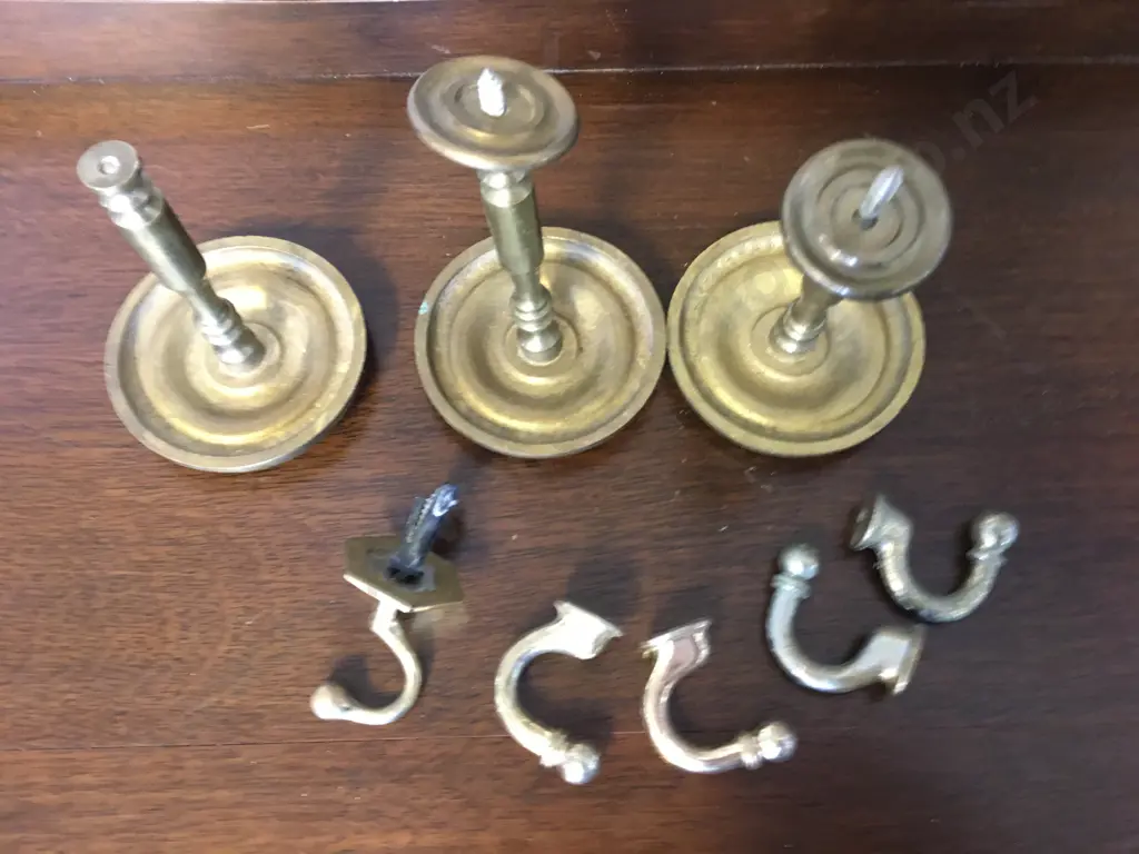 Brass Curtain Tie Backs & Hooks Image 1++