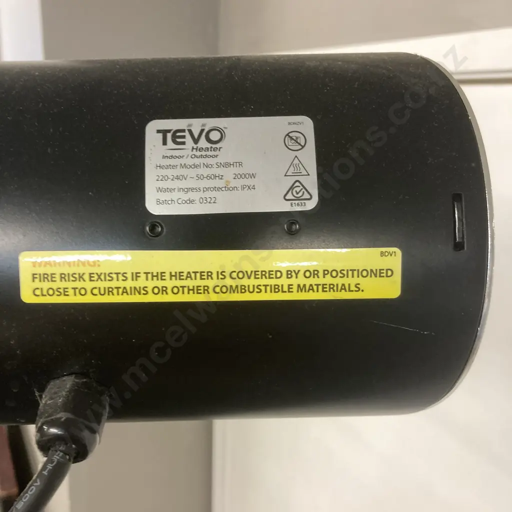 Tevo Patio Heater With Stand Model SNBHTR (No Remote) Image 1++