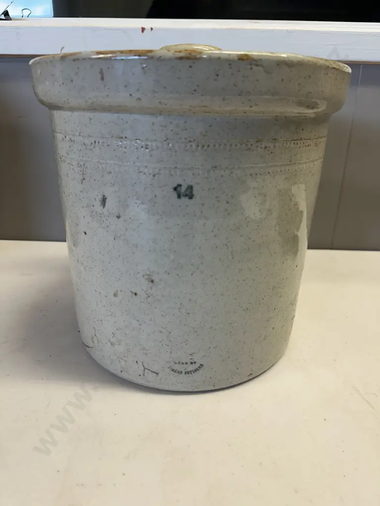 Vintage Timaru Potteries Stone Ware Lidded Crock Small Chip On Lid H14cm Image 1++