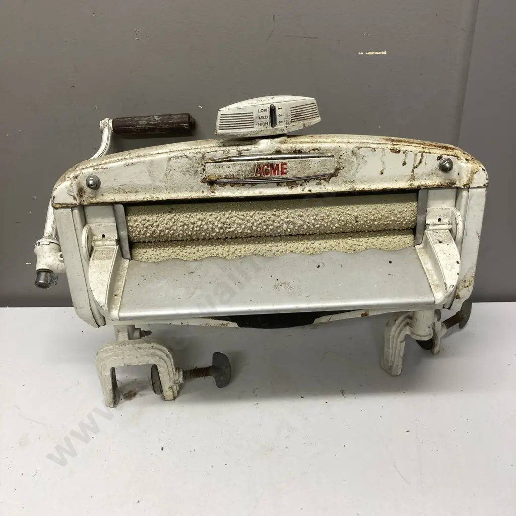 Vintage 1950's ACME - Glasgow Mangle Clothes Wringer Image 1++