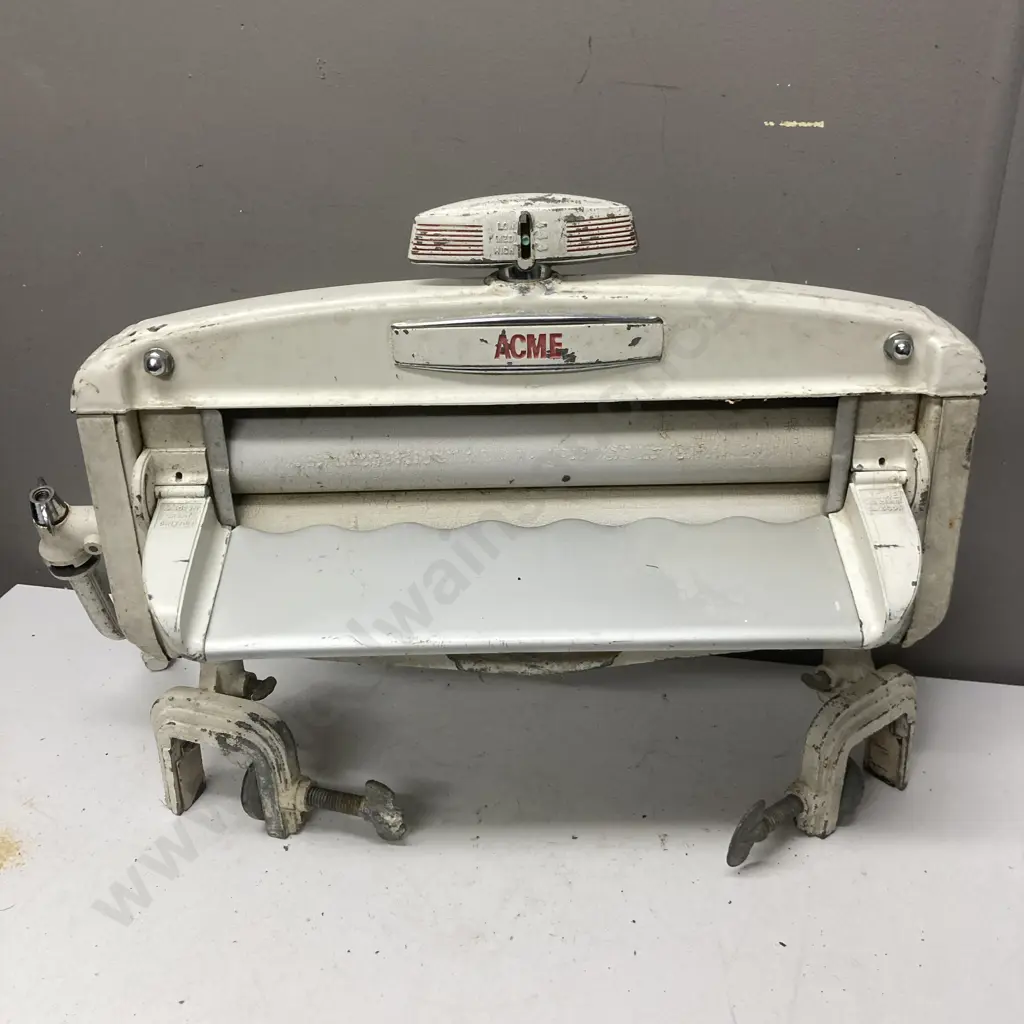 Vintage 1950's ACME - Glasgow Mangle Clothes Wringer Image 1++