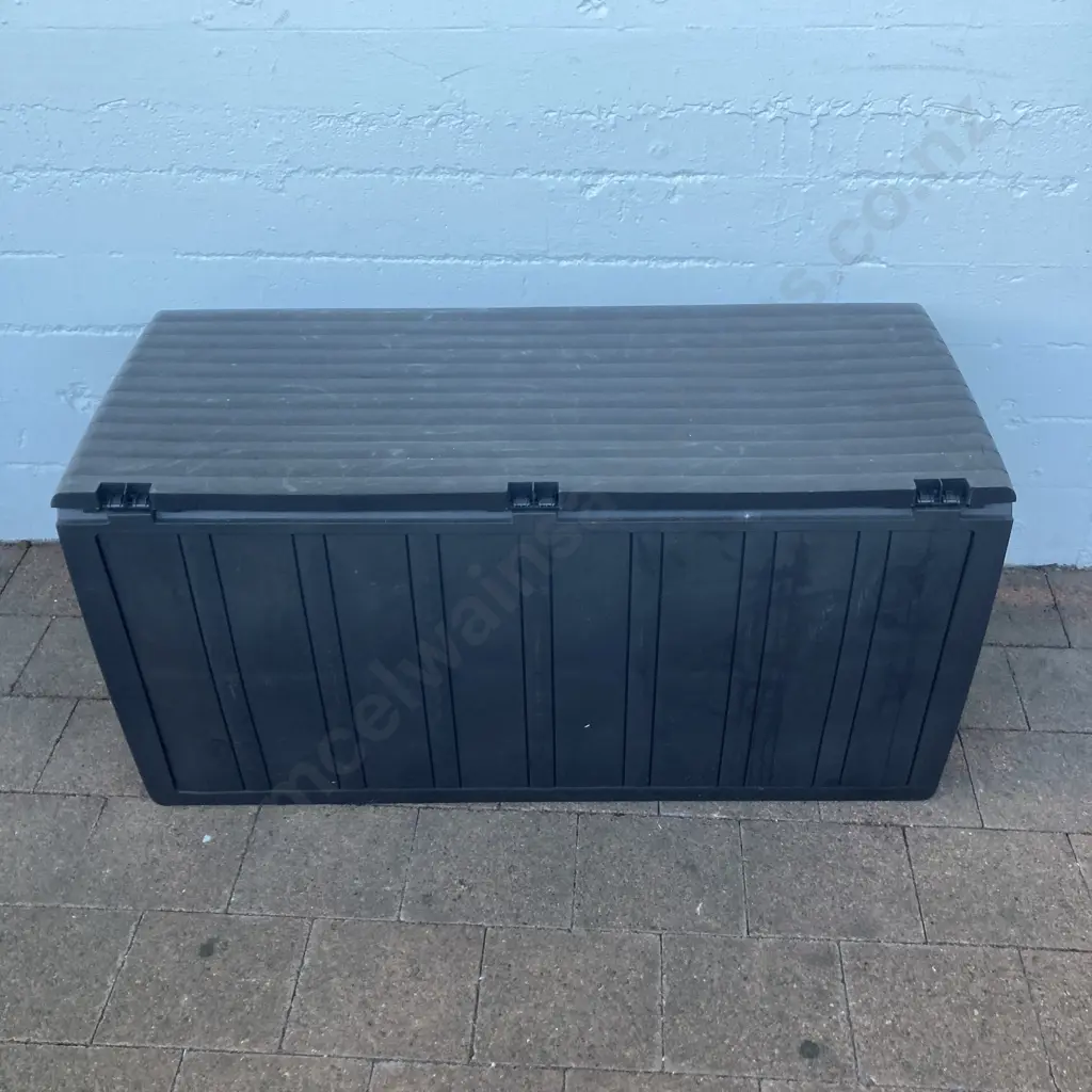 Plastic Patio Storage Box With Hinged Lid. H57 W115 D45cm Image 1++