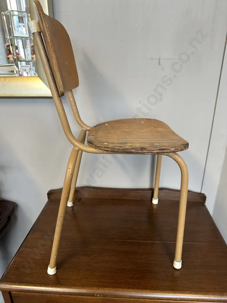 Vintage Childrens Chair H60cm. Image 1++