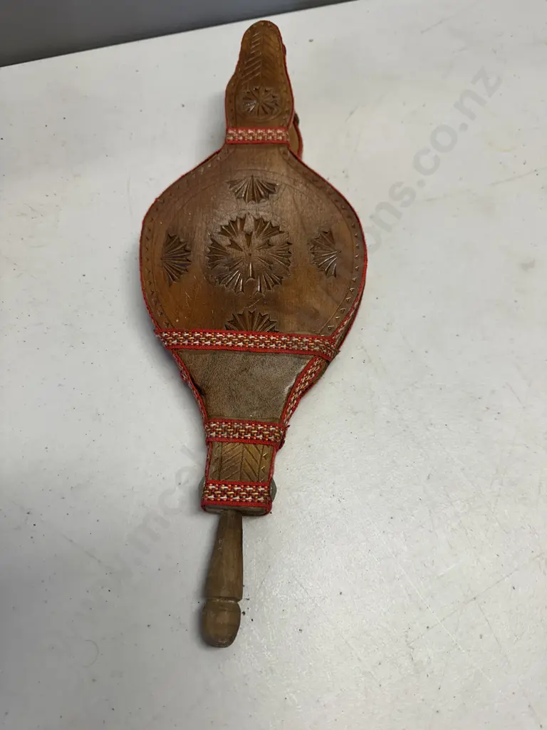 Vintage Fire Place Bellows Carved Detail Image 1++