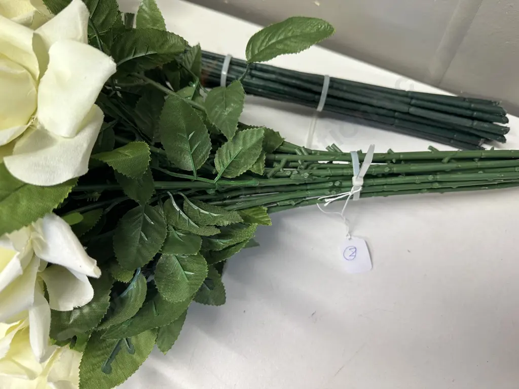 Bundle Of Pink & Cream Roses  Image 1++