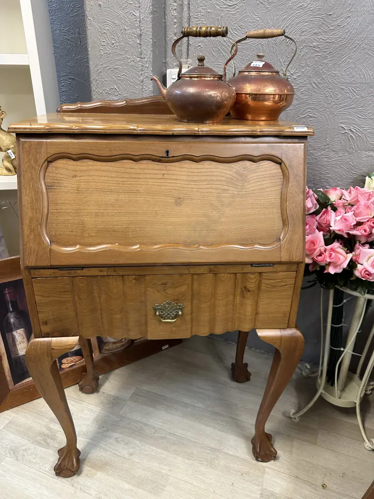 Oak Writing Bureau Claw Feet With Single Drawer H110,W73,D43cm. Image 1++