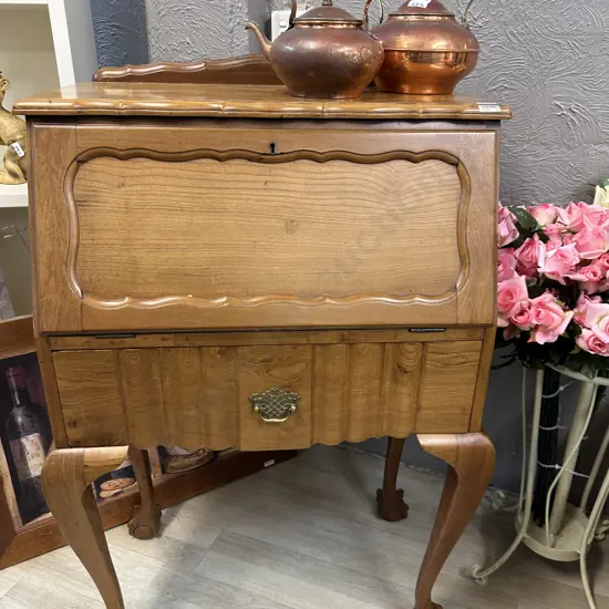 Oak Writing Bureau Claw Feet With Single Drawer H110,W73,D43cm.