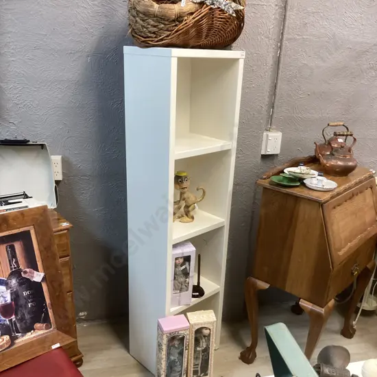 Cream Three Tier Shelf Unit H160,W43,D30cm.