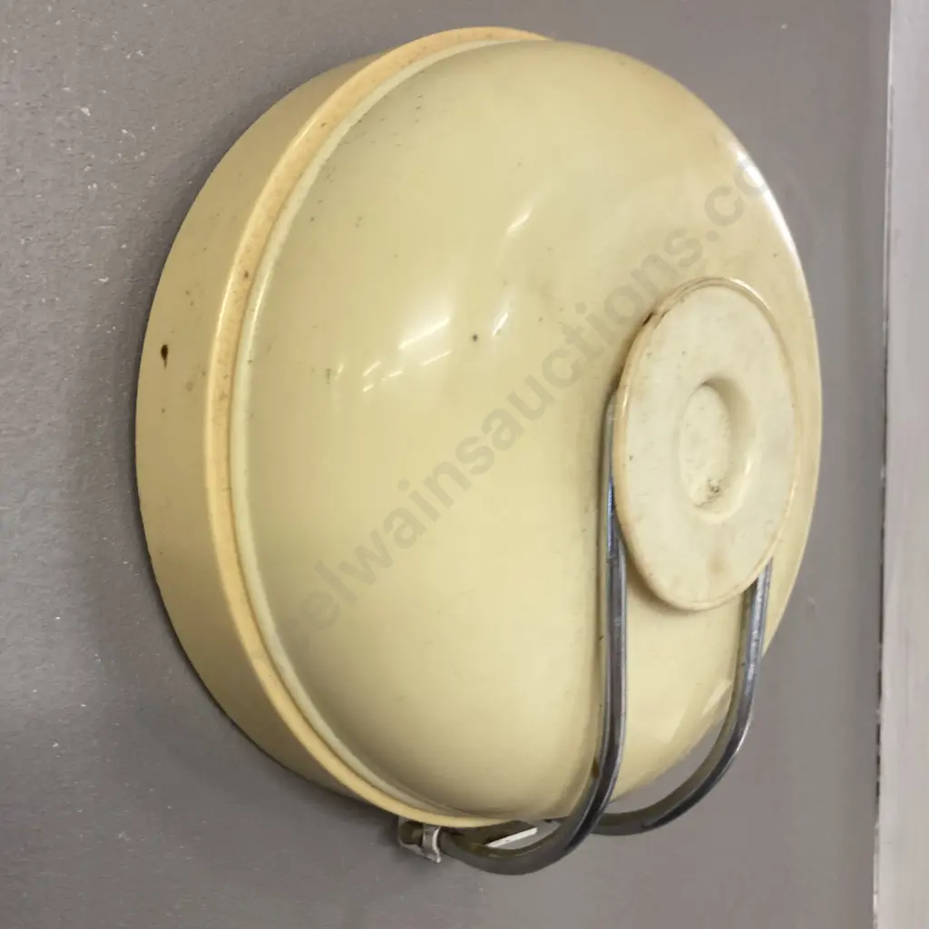 NZ Retro Suzy Domestic Wall-Mounted Kitchen Scales Manufactured By Brown And Brown Waihi Image 1++
