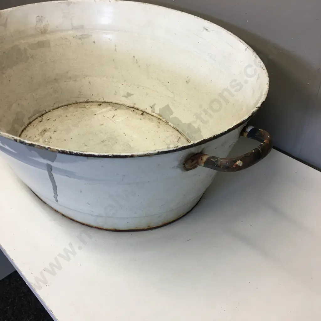 Large Vintage White Enamel Oval Wash Basin Image 1++