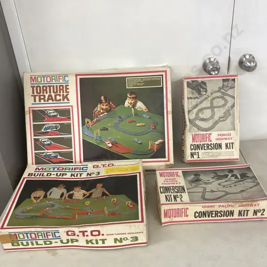 Ideal Motorific Torture Track 1960s Set With 2 Cars, Motorific G.T.O Build-up Kit No3, & Two Highway Conversion Kits