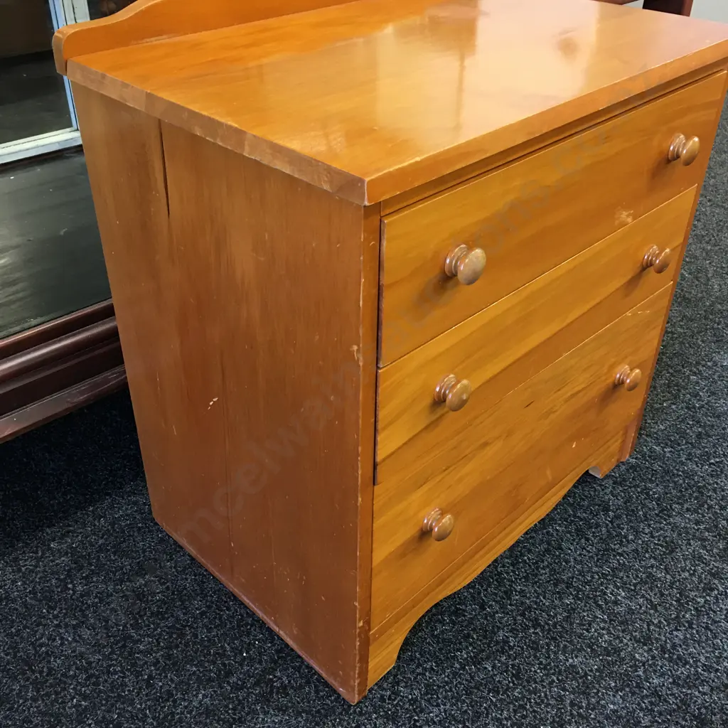 Rimu Chest Of Drawers Three Drawers Knob Handles H68,W62,D42cm. Image 1++