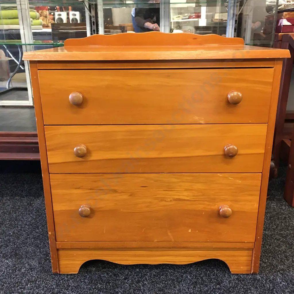 Rimu Chest Of Drawers Three Drawers Knob Handles H68,W62,D42cm. Image 1++
