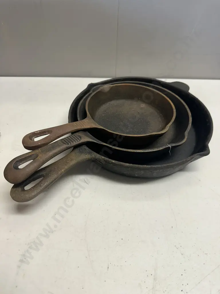 Benjamin Medwin 6.5" Cast Iron Skillet With Beaufort And Unbranded Skillets Image 1++