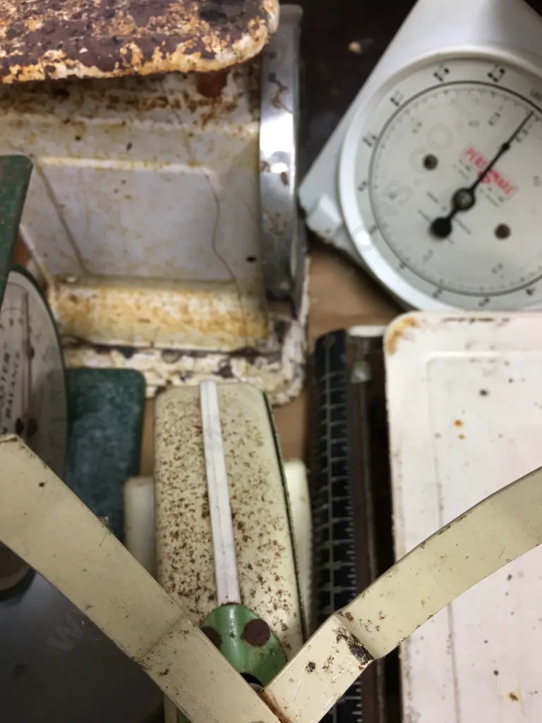 Selection Of Vintage Scale Items Image 1++