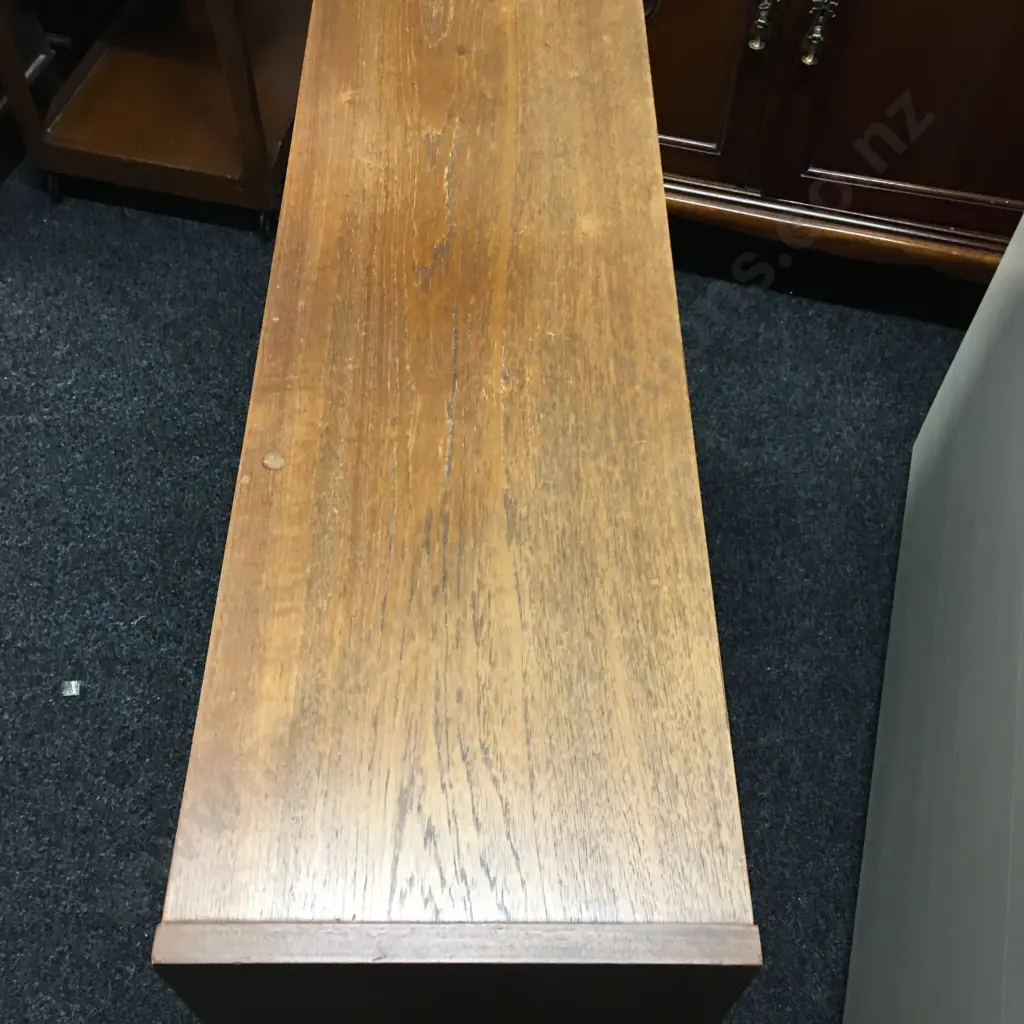 Retro Mahogany Display Cabinet Two Glass Sliding Doors H76,W91,D29cm. Image 1++