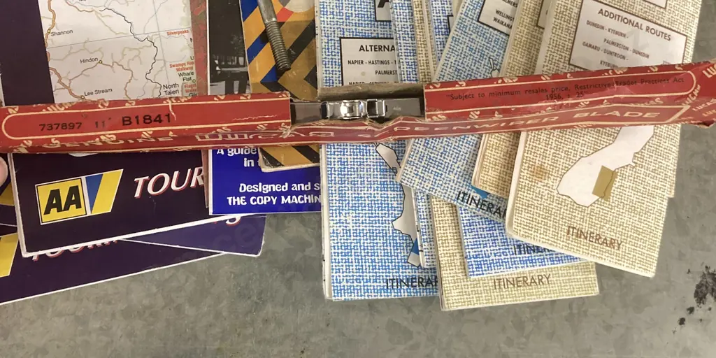 Vintage Items - LUCAS B1841 Screenwiper Blade, AA New Zealand Maps, Number Plate, Glovebox Guide To Car Troubles Etc Image 1++