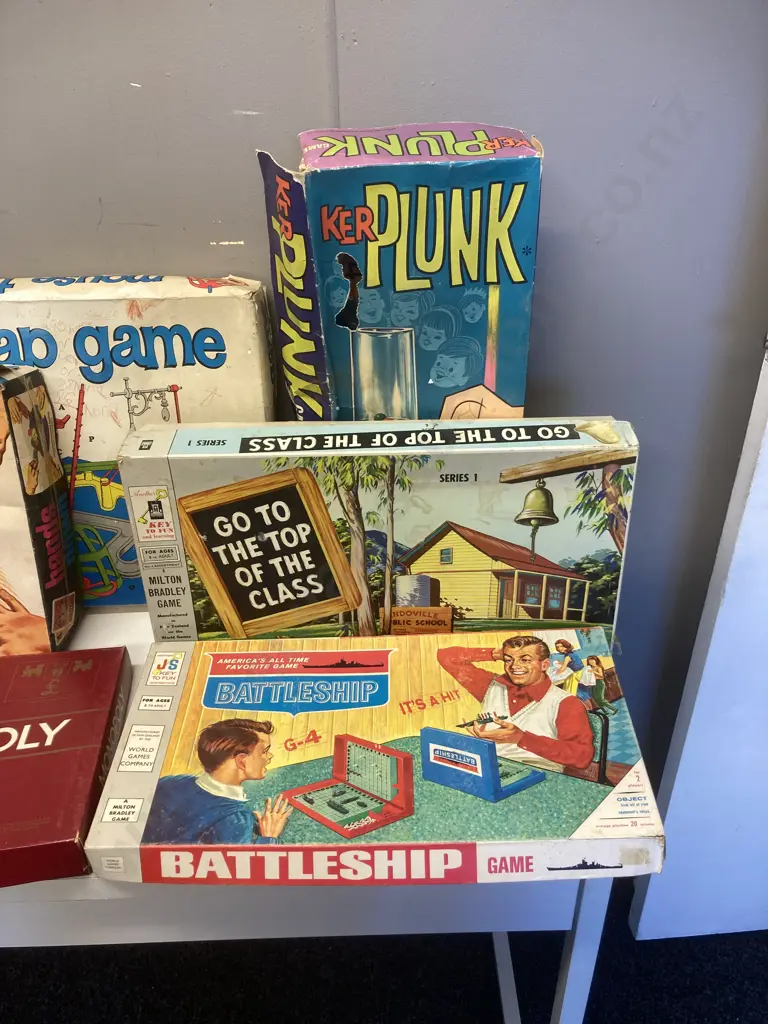 Assorted Vintage Games Image 1++