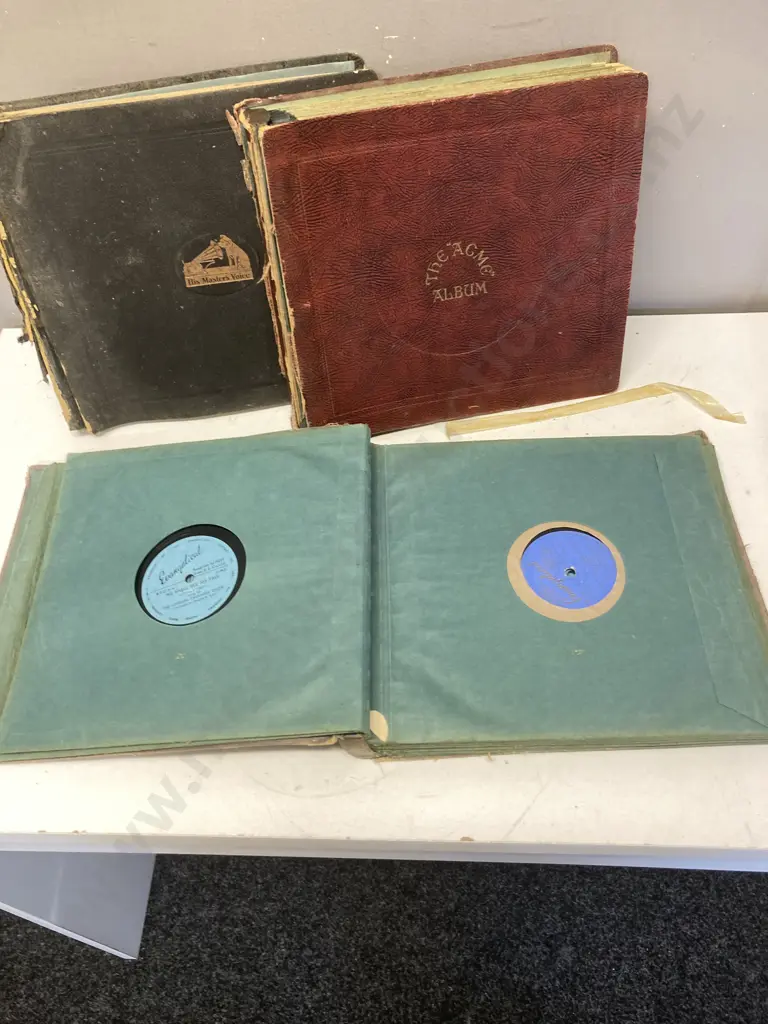HMV & ACME 78 Albums & 78s Image 1++