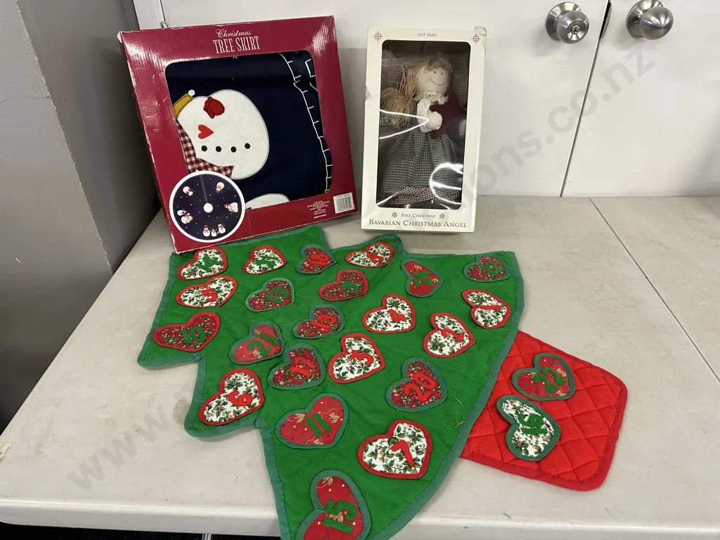 Christmas Tree Skirt, Bavarian Christmas Angel & Advent Calendar Image 1++