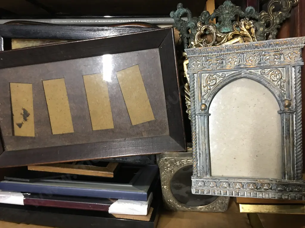 Box Lot Assorted Photo Frames Image 1++