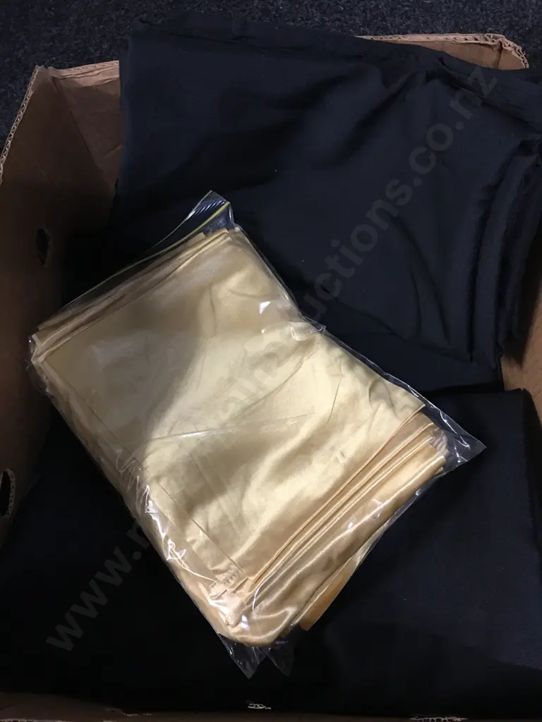Box Lot Black Fabric Table Cloths & Gold Runners Image 1++