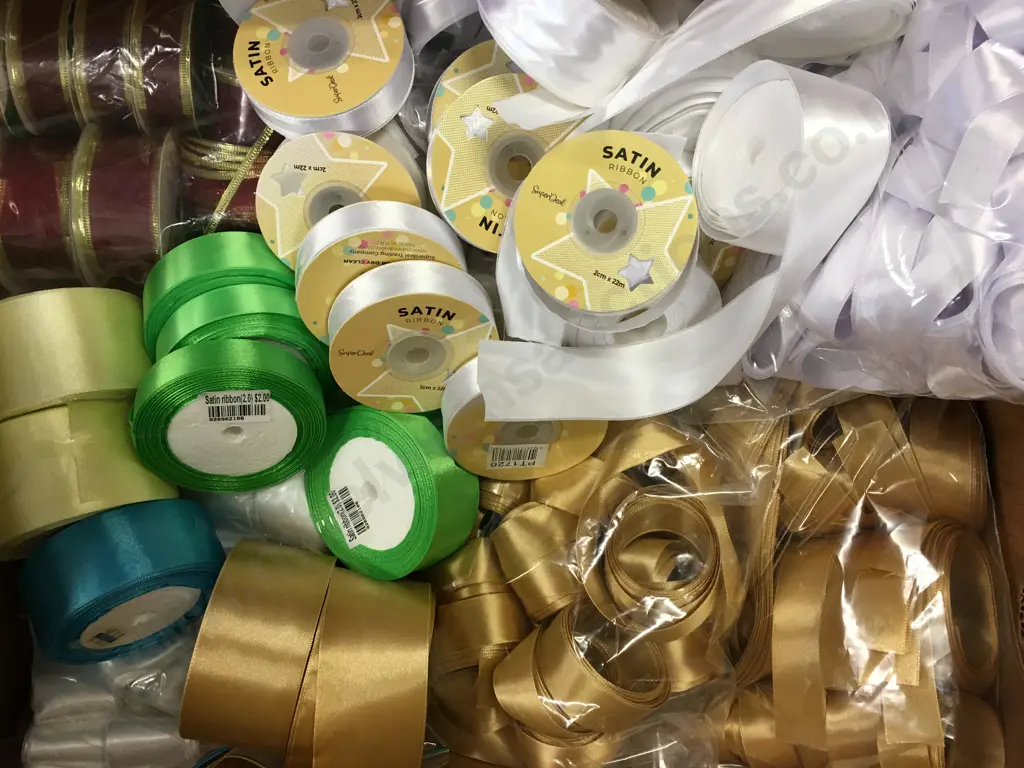 Box Lot Assorted Ribbon Image 1++