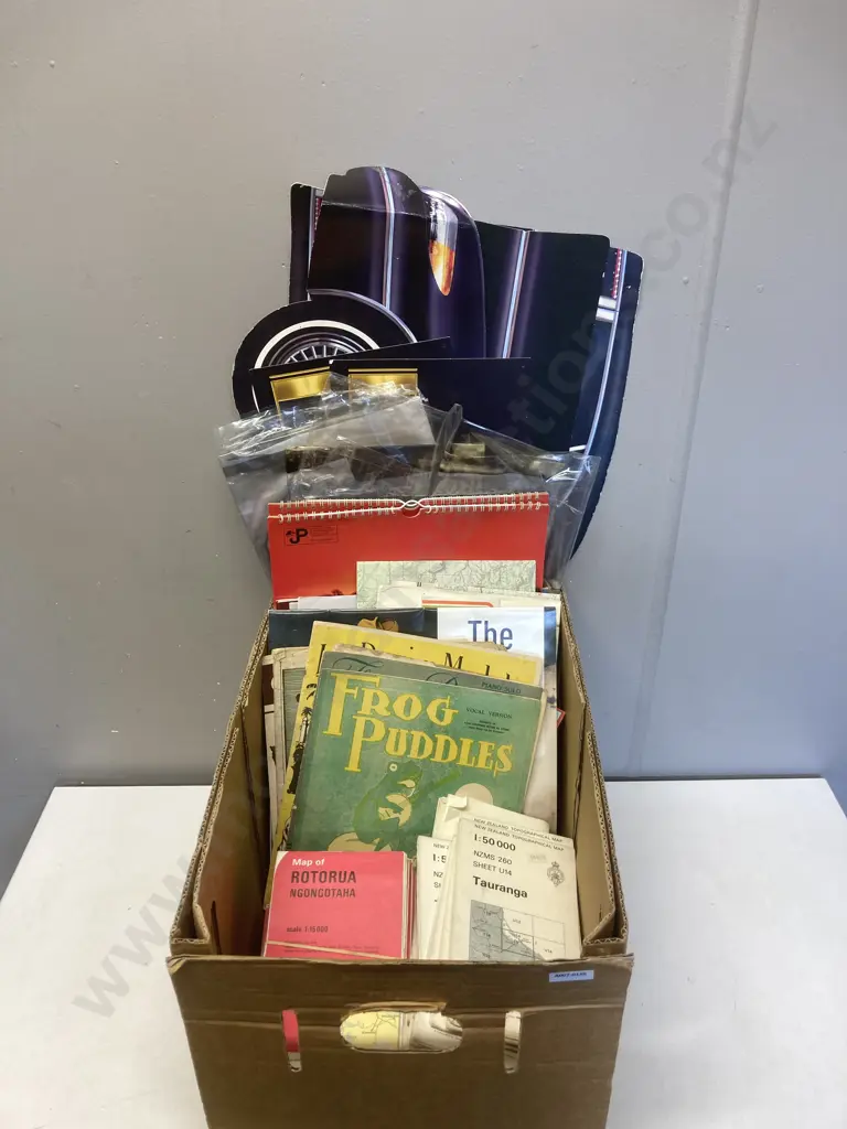Box Lot Music, Maps, Calendars Etc Image 1++