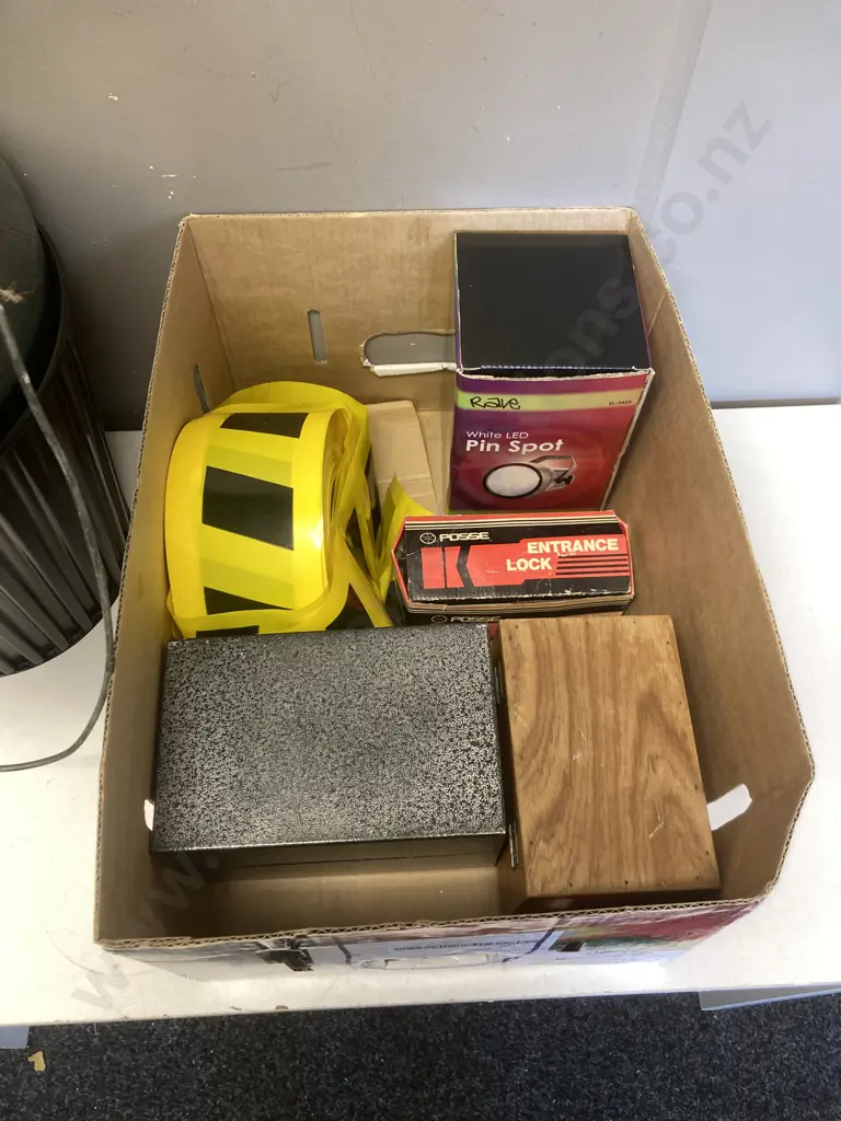 Bucket of String Lines, LED Pin Spot, Tape Etc Image 1++