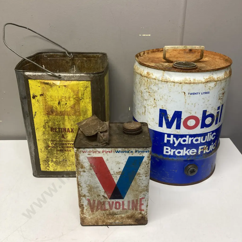 Vintage Tins Image 1++