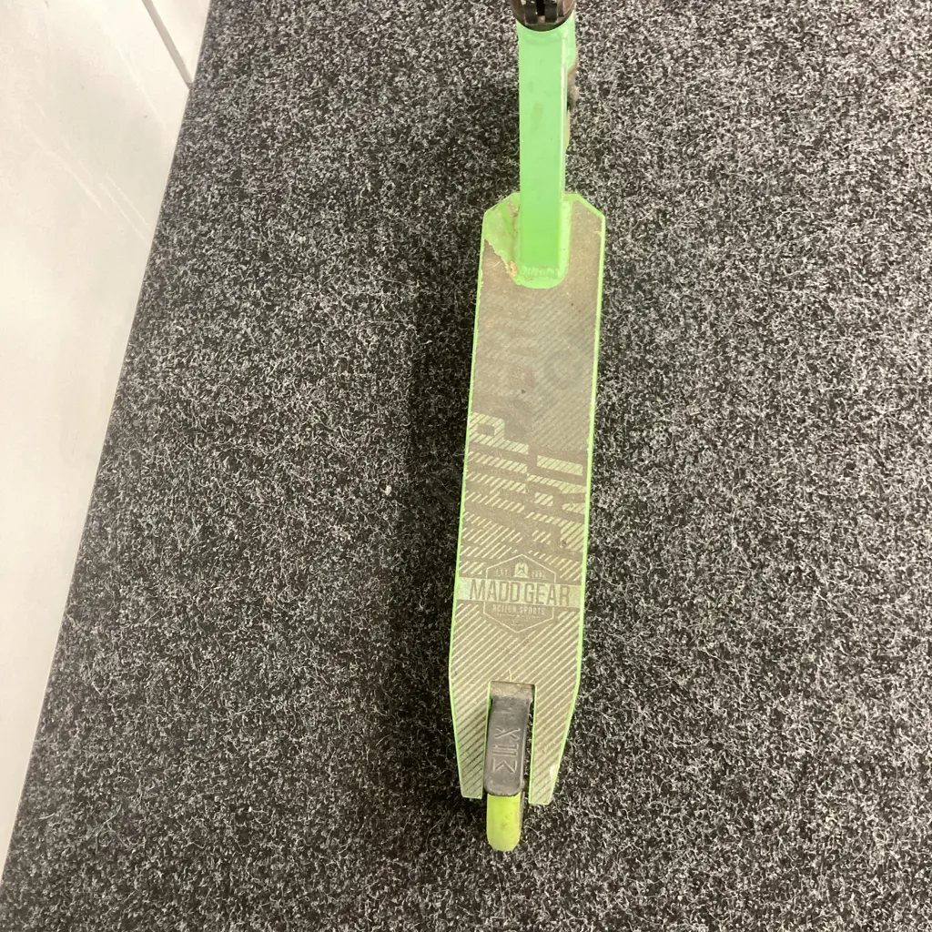 MADD Gear Action Sports Black & Green Scooter Image 1++
