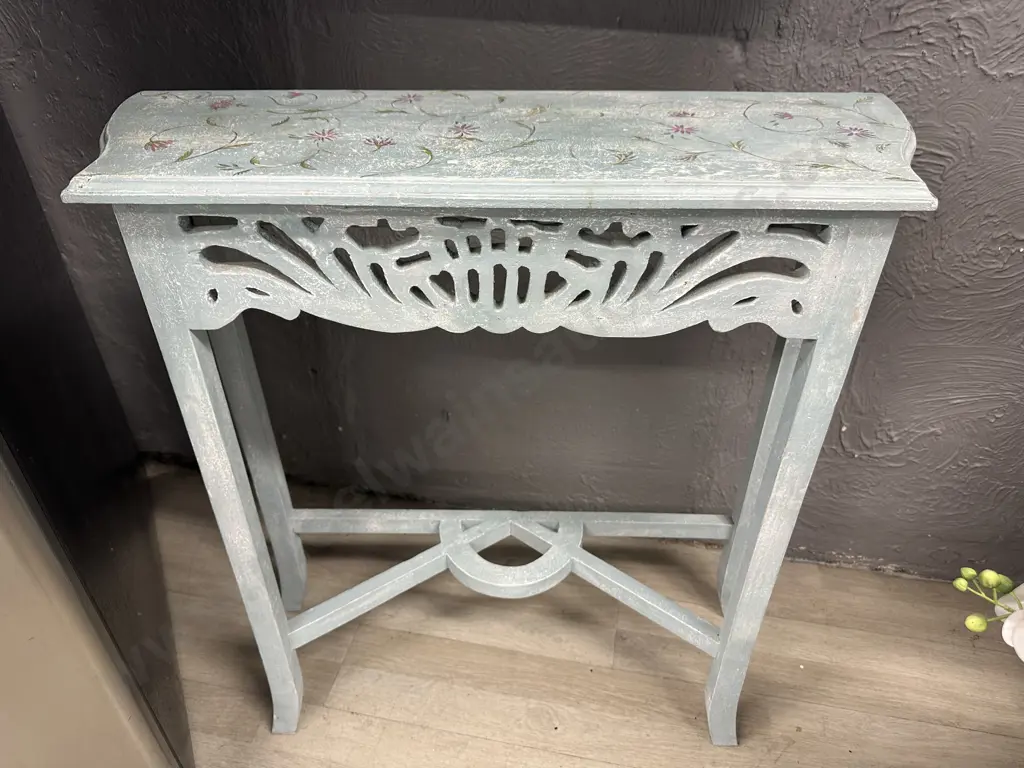 Blue Whitewash Floral Detail Side Table. H81 W75 D26cm Image 1++