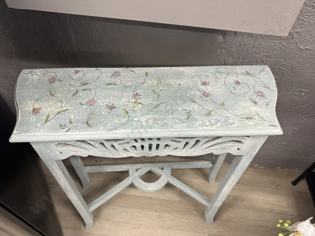 Blue Whitewash Floral Detail Side Table. H81 W75 D26cm Image 1++