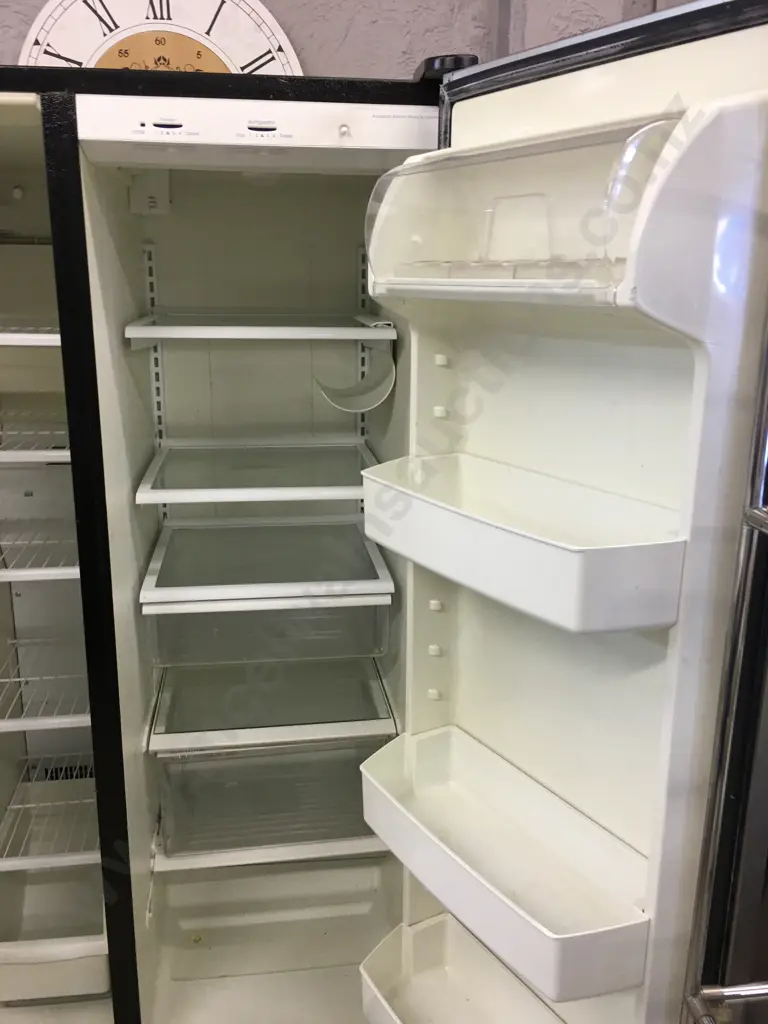 Whirlpool 6ED2FHKXRL 640L Side By Side Fridge Freezer, Stainless Steel & Black Image 1++